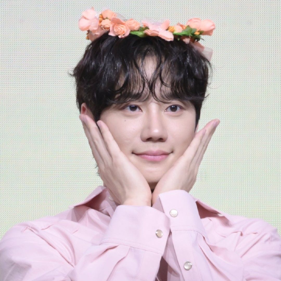 Recent activity shot of Lee Junyoung