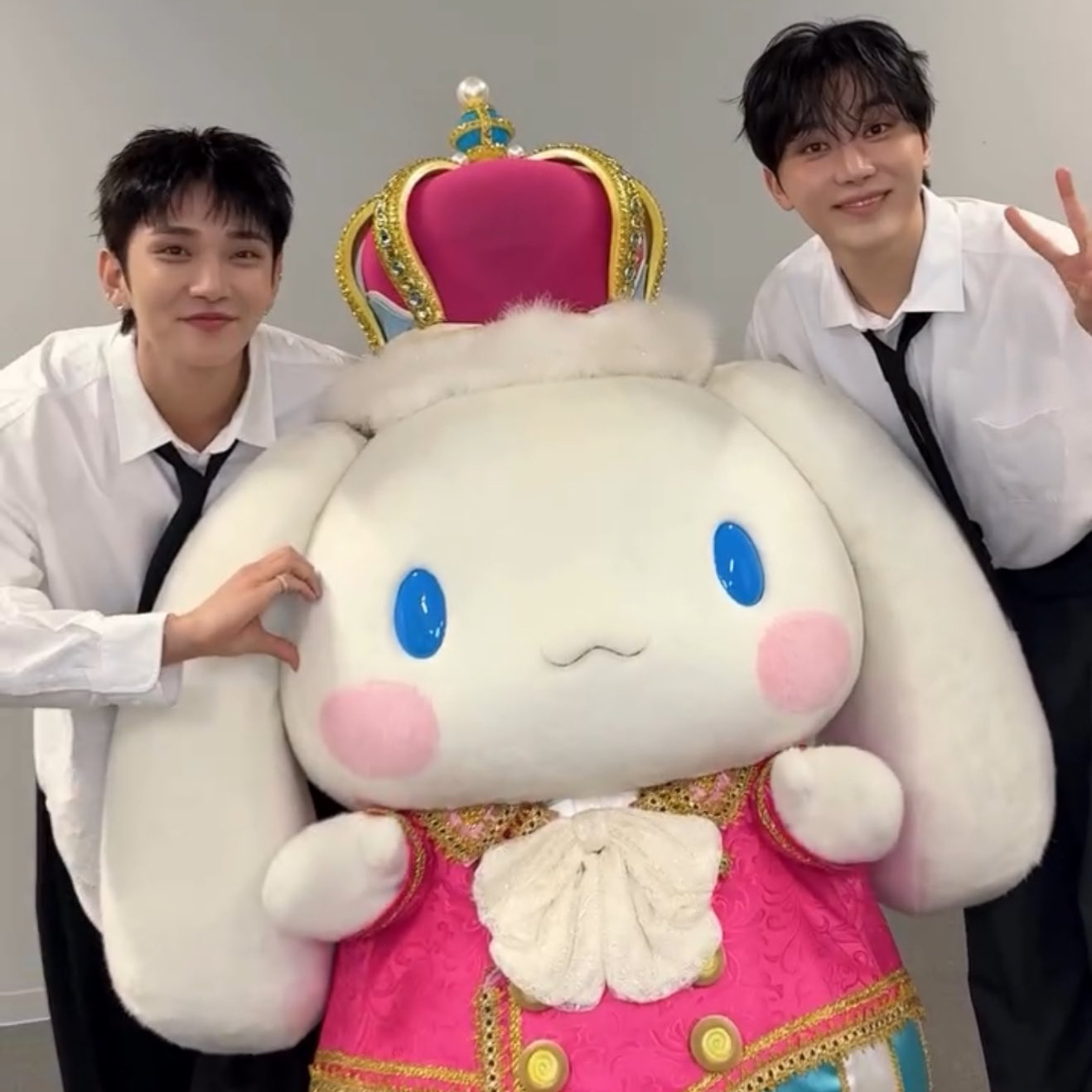 Recent activity shot of SEVENTEEN