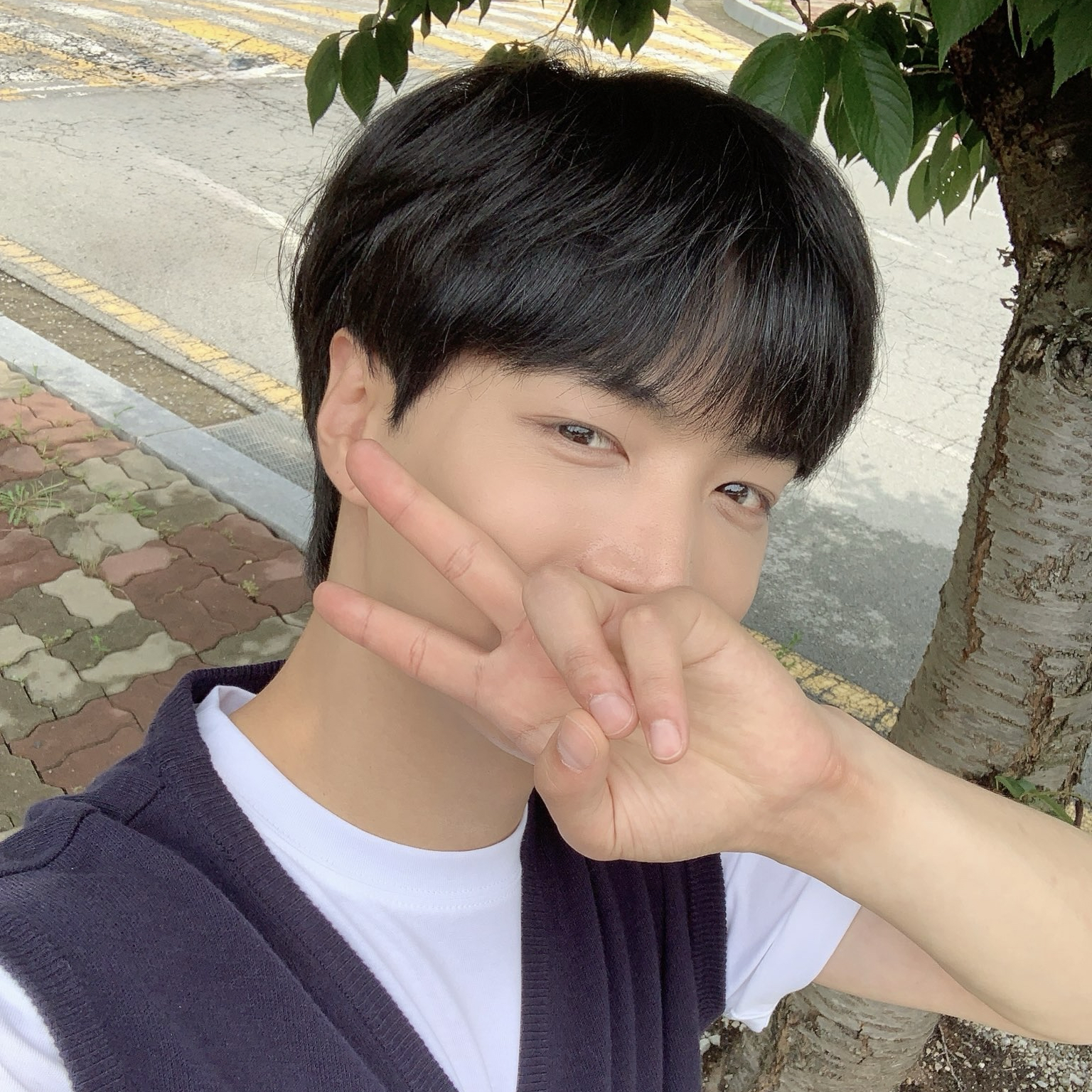 A moment captured by Kim Jonghyeon's fan