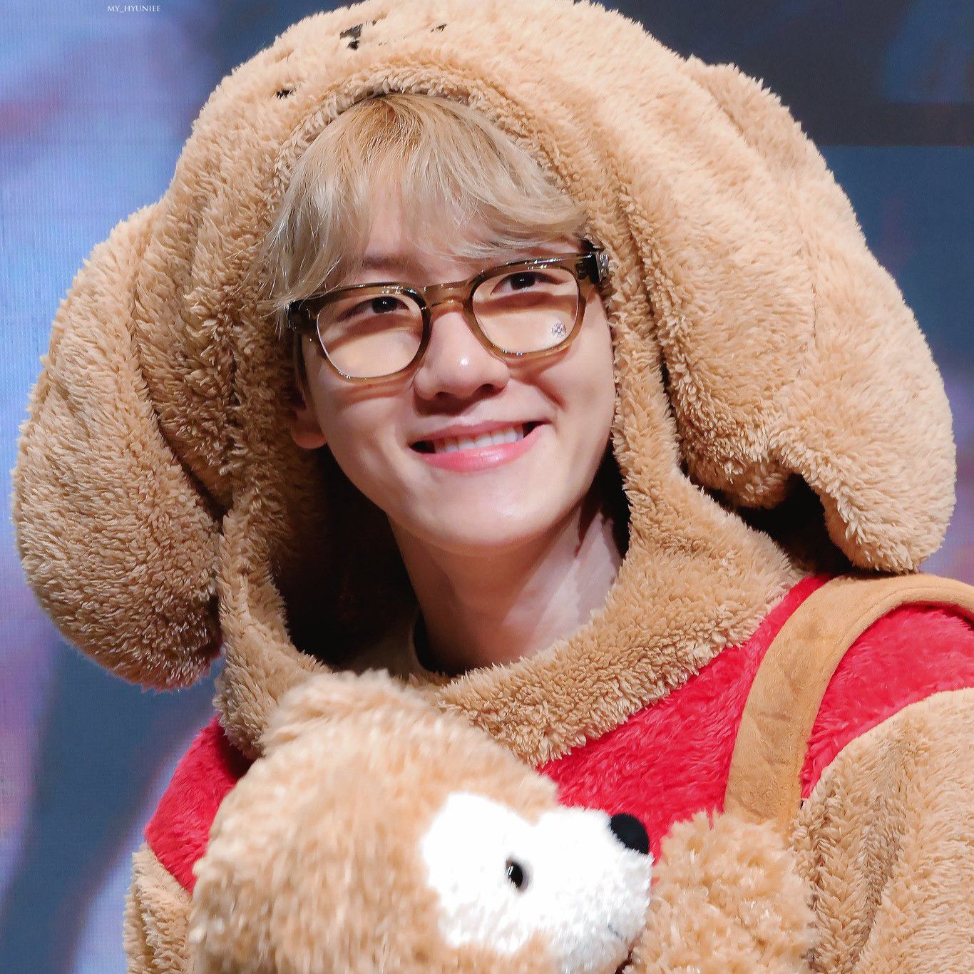 백현 (EXO)의 비하인드 컷