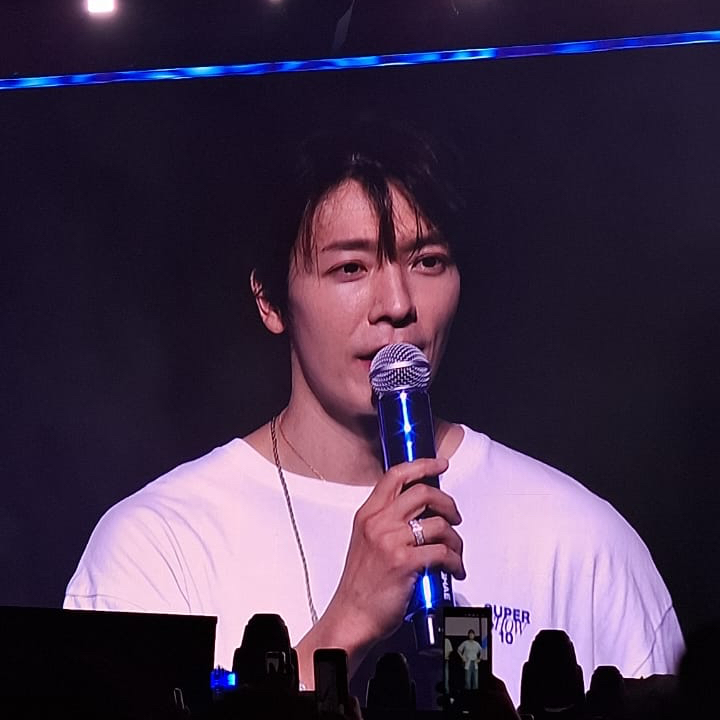 A moment captured by Donghae (Super Junior)'s fan