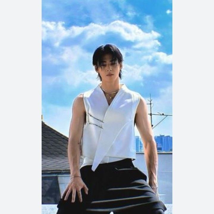 아스트로의 최신 사진