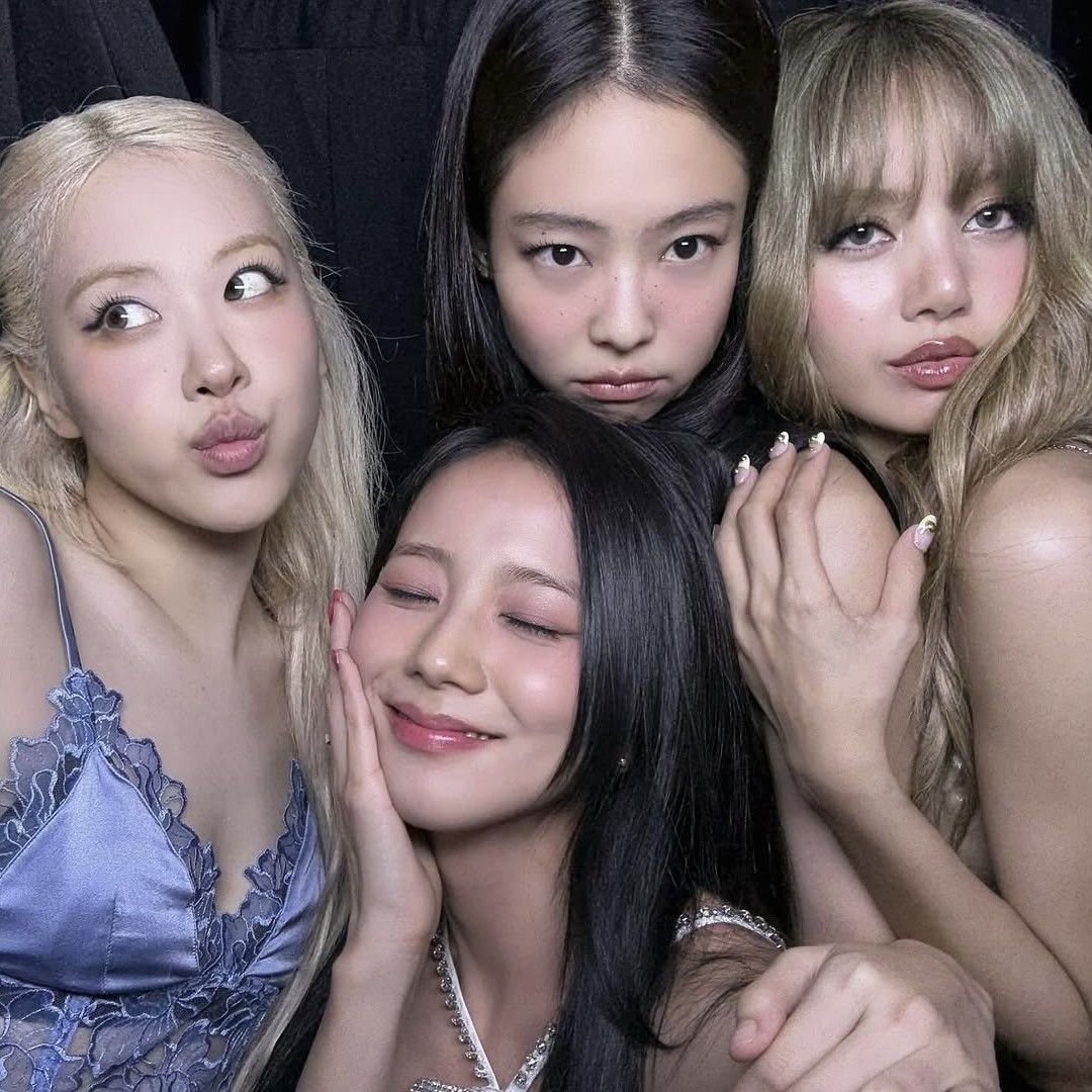 A moment captured by BLACKPINK's fan