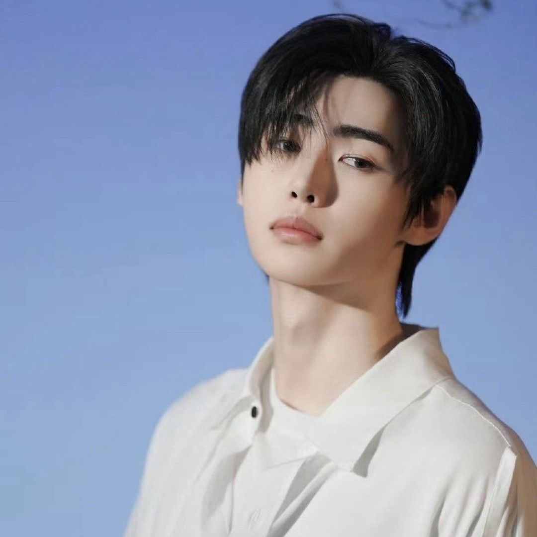 A moment captured by Sunghoon (ENHYPEN)'s fan