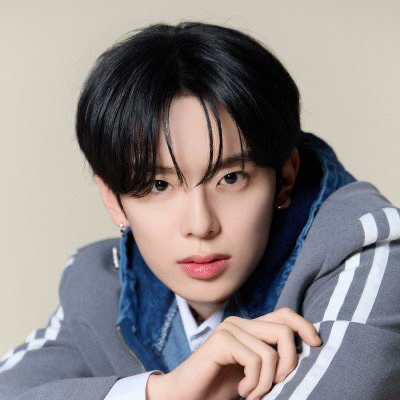 A moment captured by Kangmin (VERIVERY)'s fan