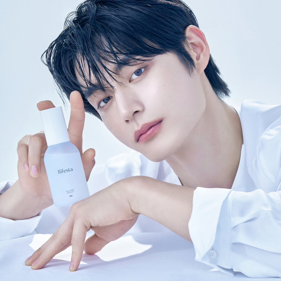 Behind-the-scenes cut of Kim Jiwoong (ZEROBASEONE)