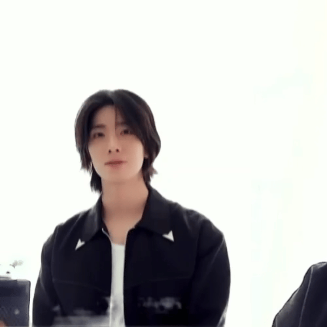 A moment captured by Hwiyoung (SF9)'s fan