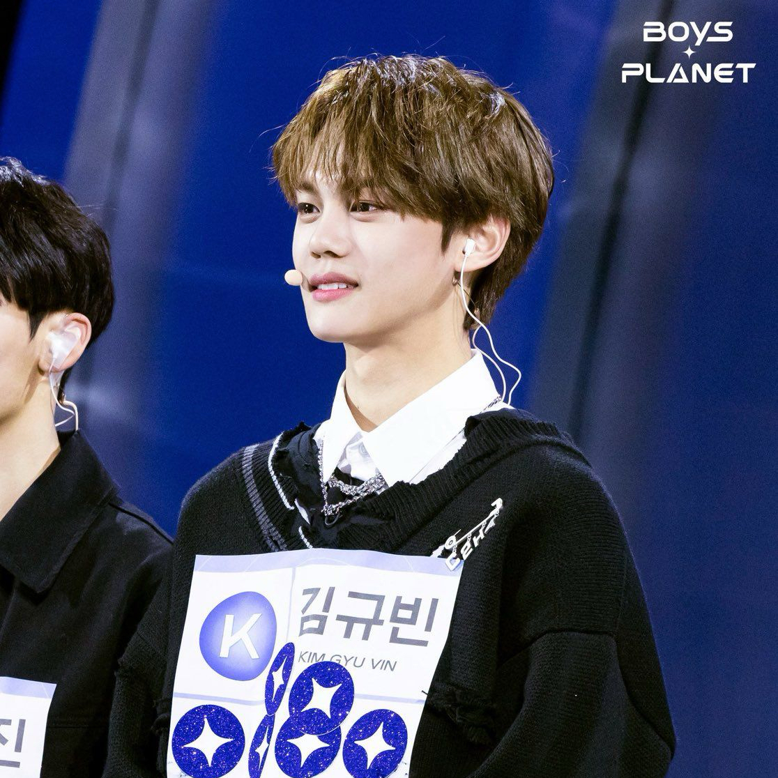 Behind-the-scenes cut of Kim Gyuvin (ZEROBASEONE)