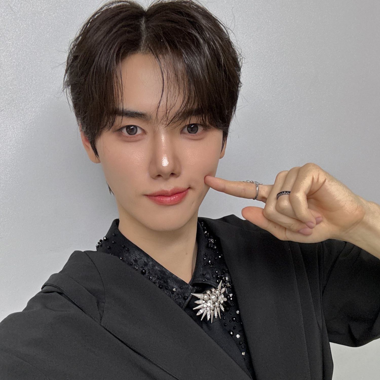 Behind-the-scenes cut of Minhee (CRAVITY)