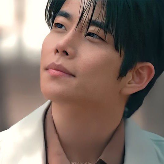 A moment captured by MJ (ASTRO)'s fan