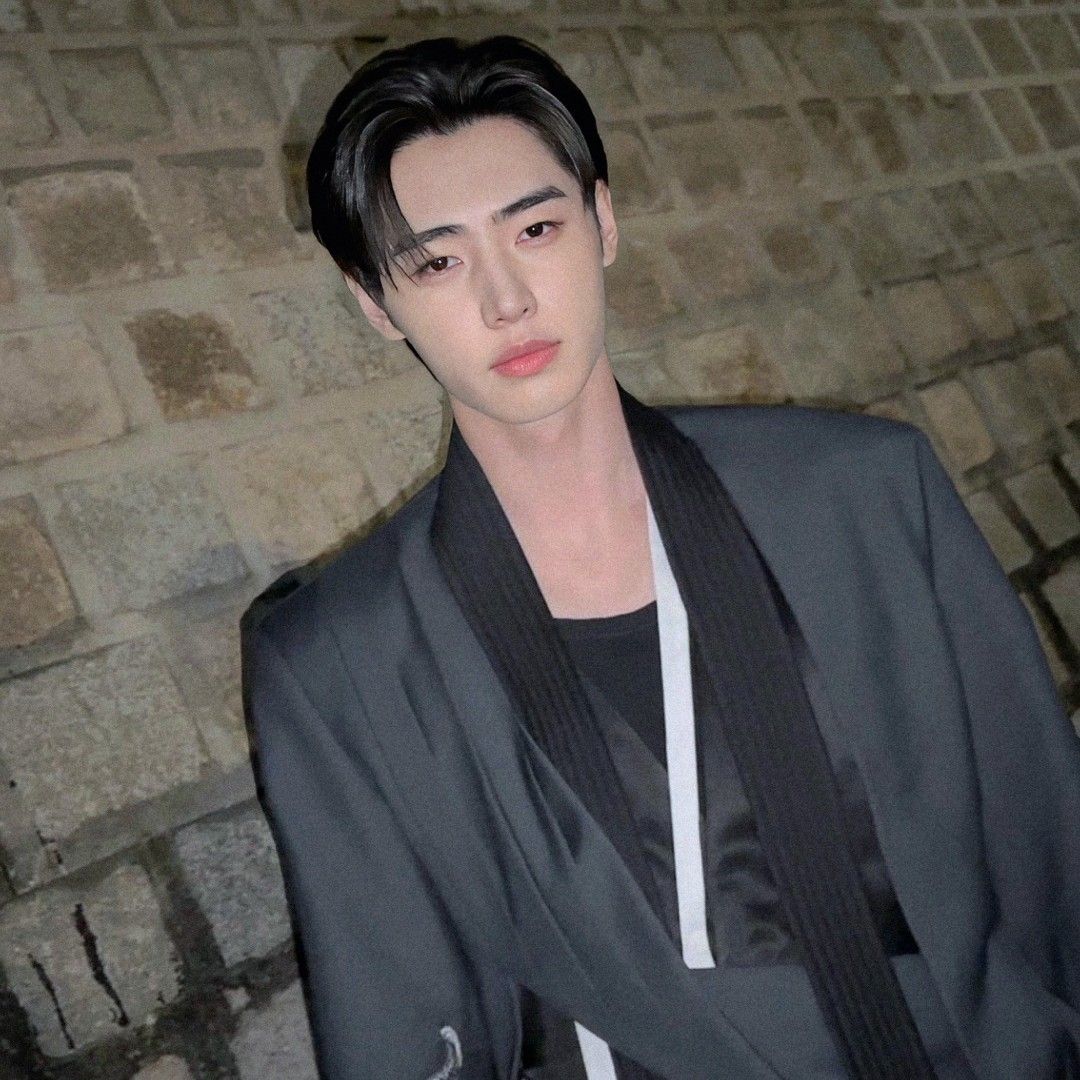 A moment captured by Sunghoon (ENHYPEN)'s fan