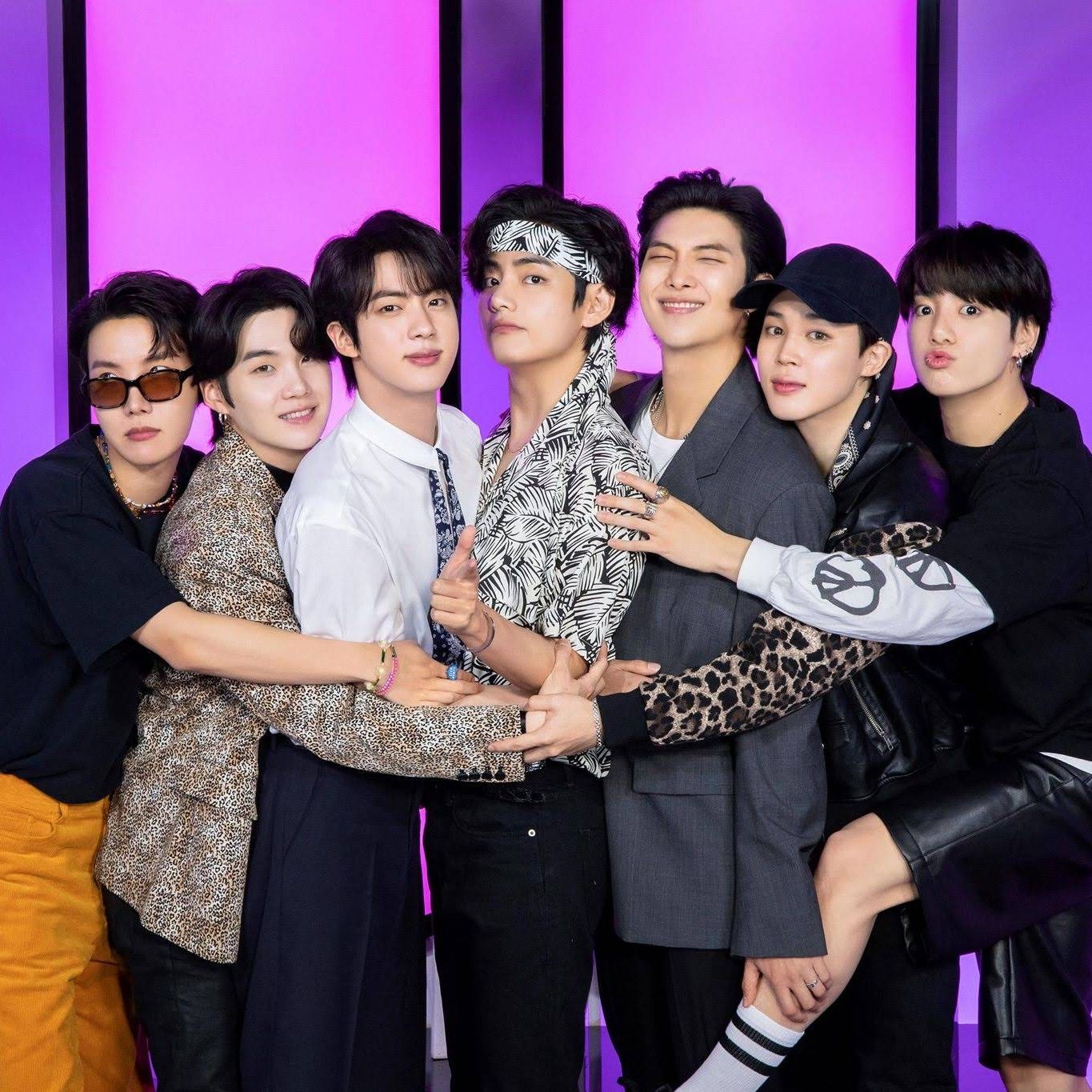 Foto aktivitas terbaru Jin (BTS)