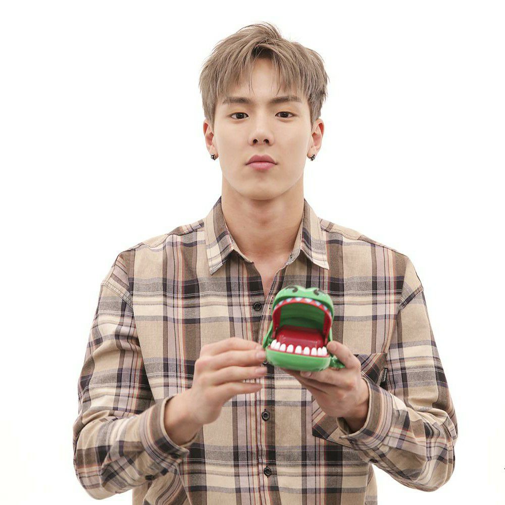 MONSTA X的最新照片