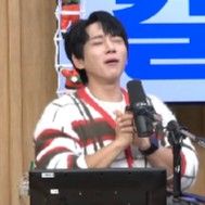 A moment captured by Hwang Chiyeol's fan