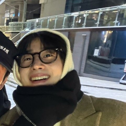 Foto aktivitas terbaru Han Seungwoo