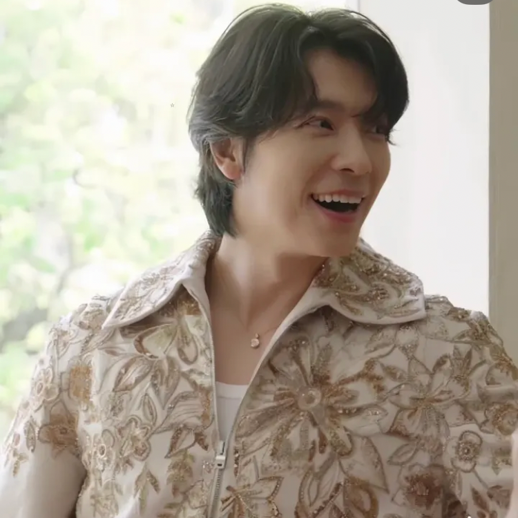 Recent activity shot of Donghae (Super Junior)