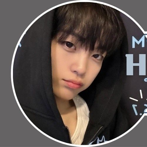 Latest photo of Hyeongjun (CRAVITY)