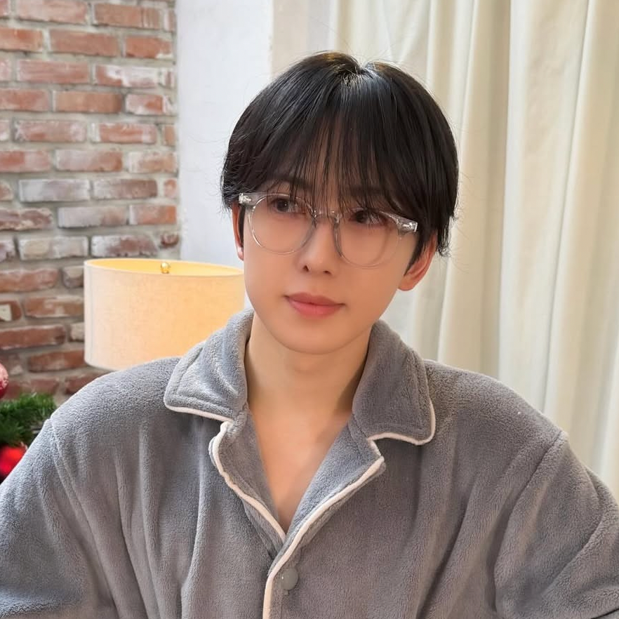 Recent activity shot of Fuma (&TEAM)