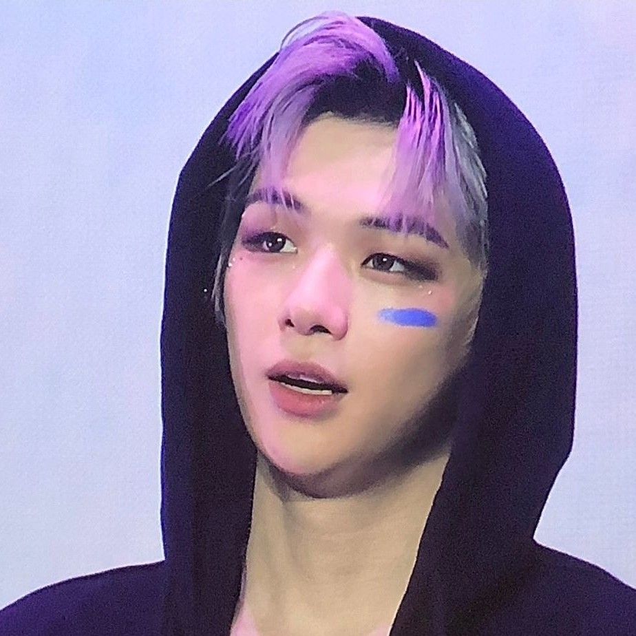 Foto aktivitas terbaru Kang Daniel