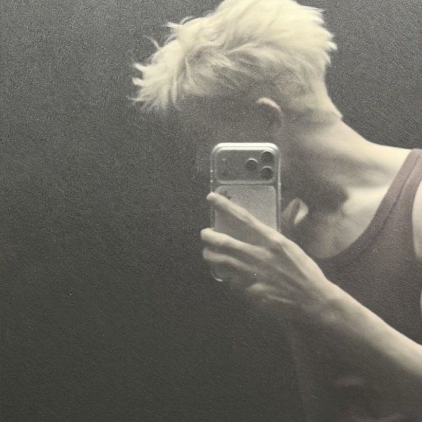 A moment captured by TREASURE's fan