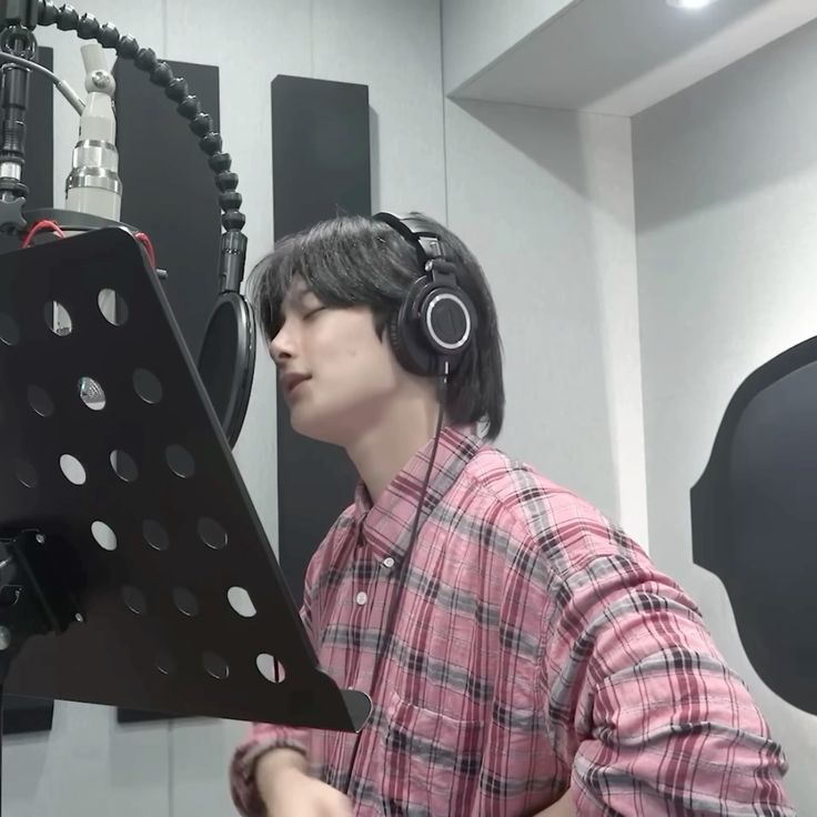 Recent activity shot of I.N (Stray Kids)
