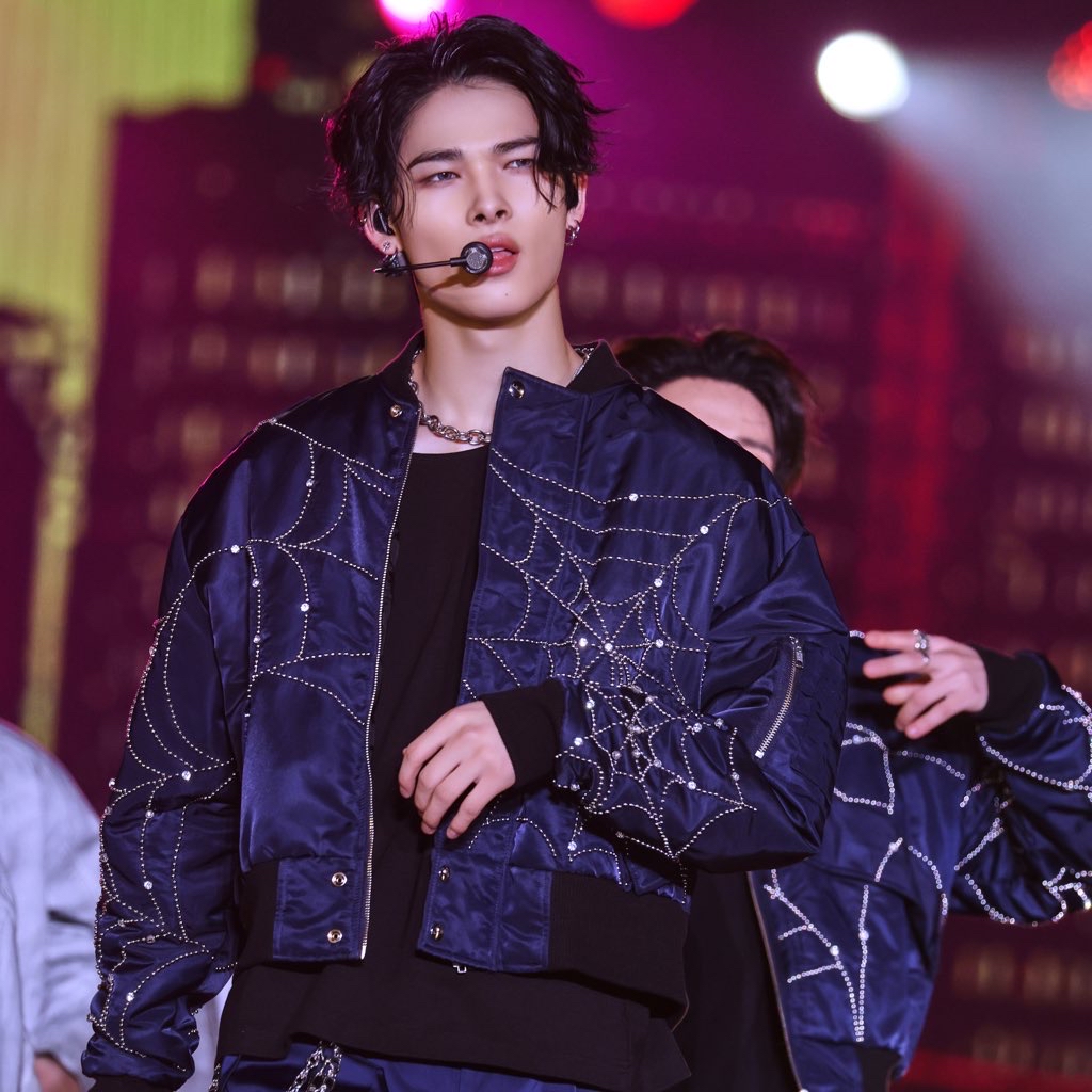 NI-KI (ENHYPEN)的最新照片