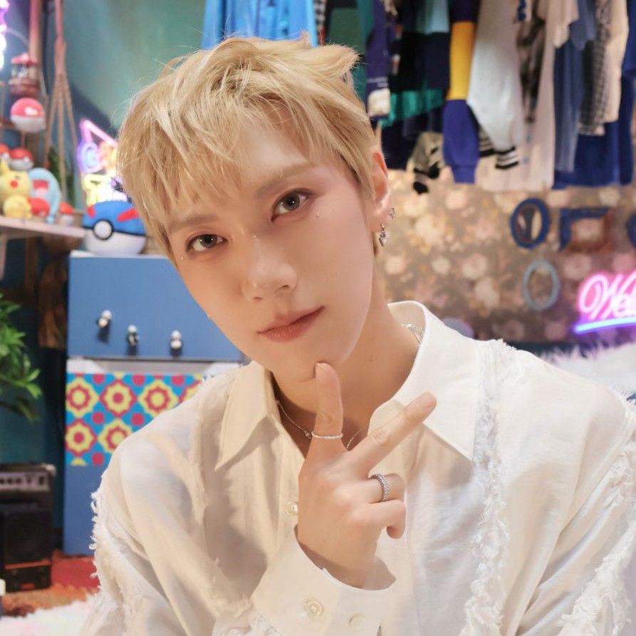 Recent activity shot of TEN (WayV)