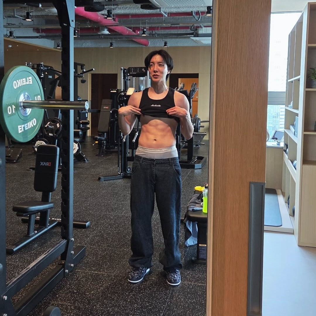 J-hope (防彈少年團)的幕後花絮