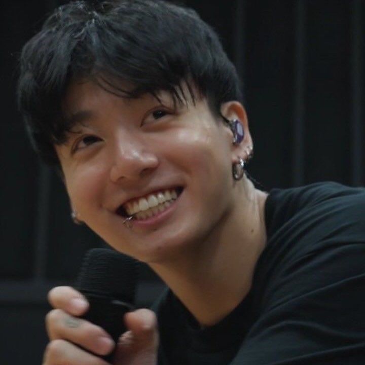 A moment captured by Jungkook (BTS)'s fan