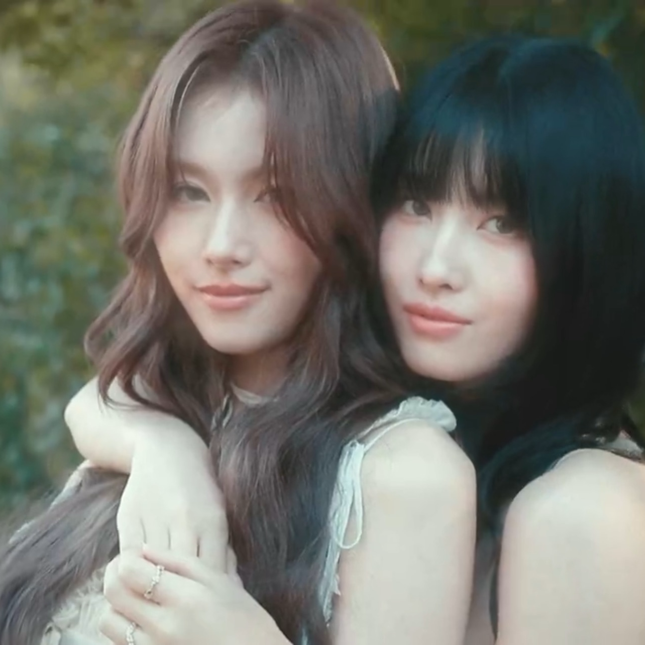 Momo (TWICE)的幕後花絮