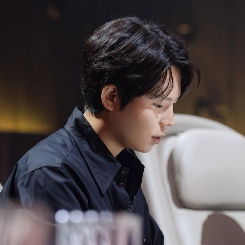 Recent activity shot of Jung Seunghwan