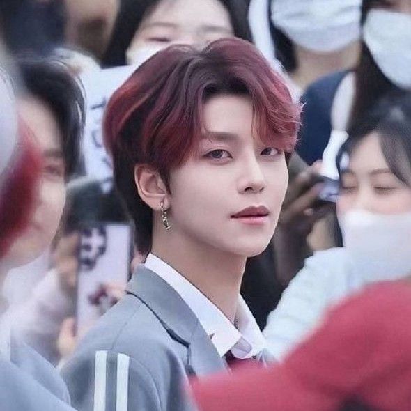 Behind-the-scenes cut of He Xinlong (ALPHA DRIVE ONE)