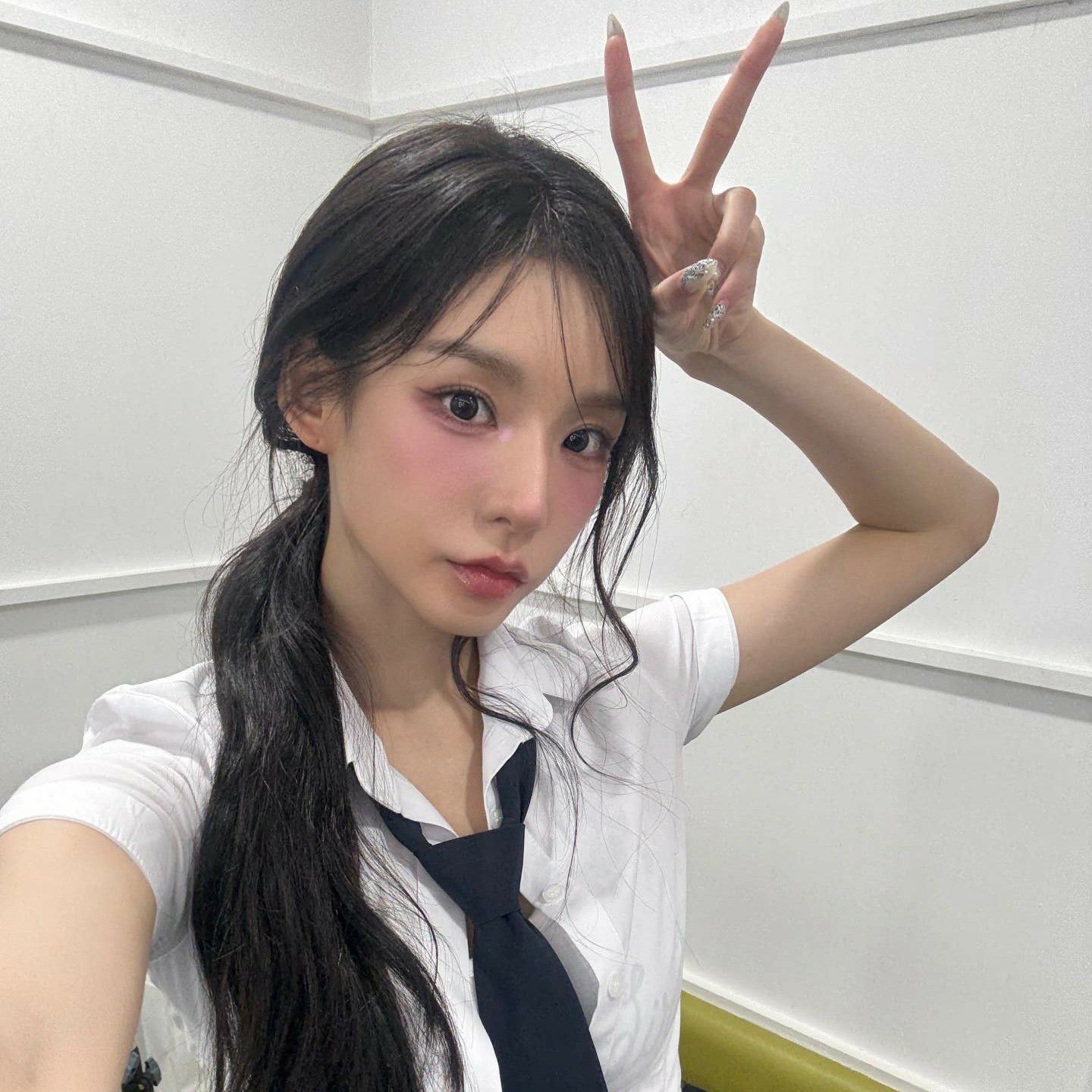 Foto aktivitas terbaru SECRET NUMBER