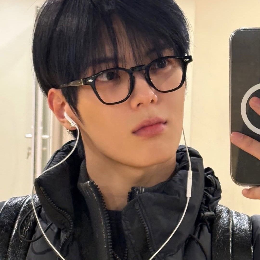 Latest photo of LEEJEONG (WHIB)