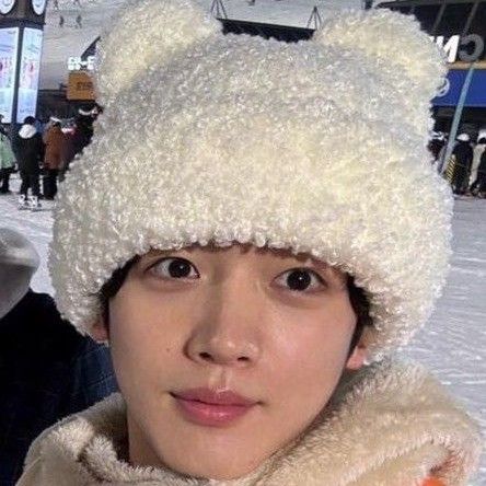 Behind-the-scenes cut of Kim Yohan (WEi)
