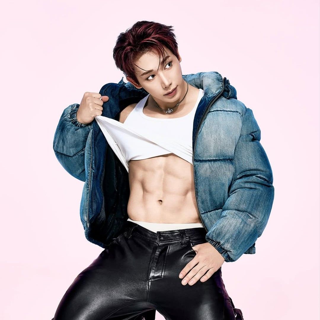 A moment captured by Wonho's fan