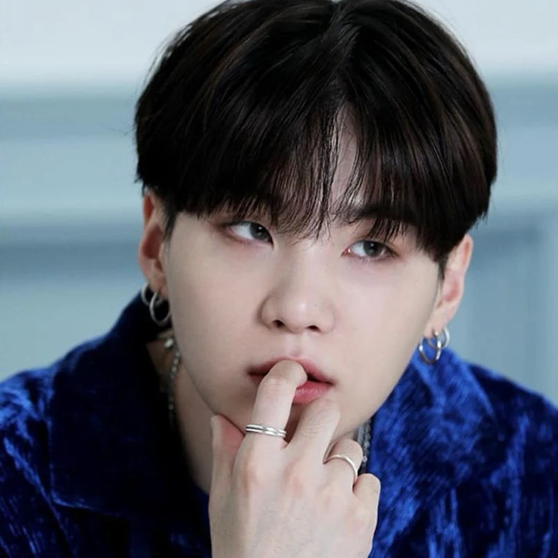 SUGA (BTS)の舞台裏ショット