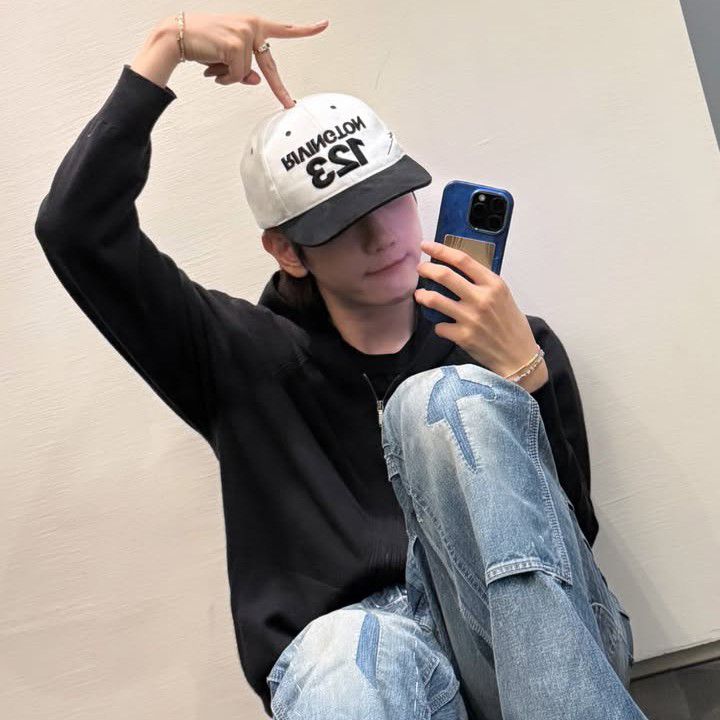 A moment captured by Baekhyun (EXO)'s fan