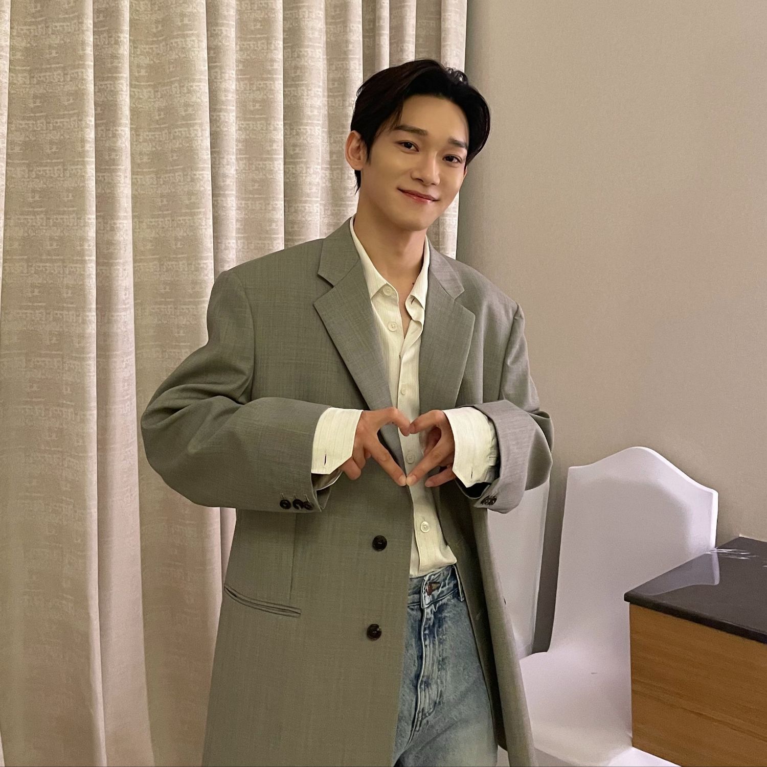 Behind-the-scenes cut of Chen (EXO)