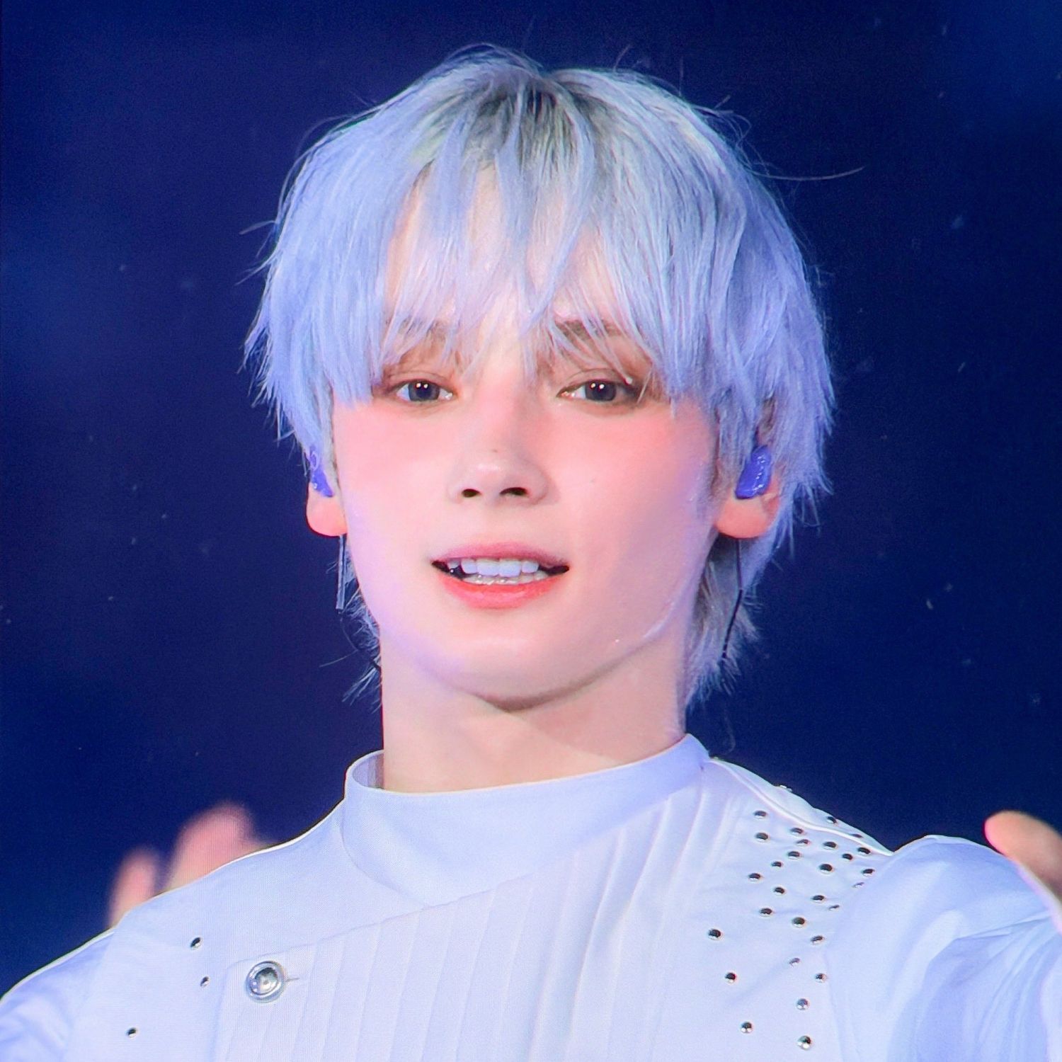 ヒュニンカイ (TOMORROW X TOGETHER)の舞台裏ショット