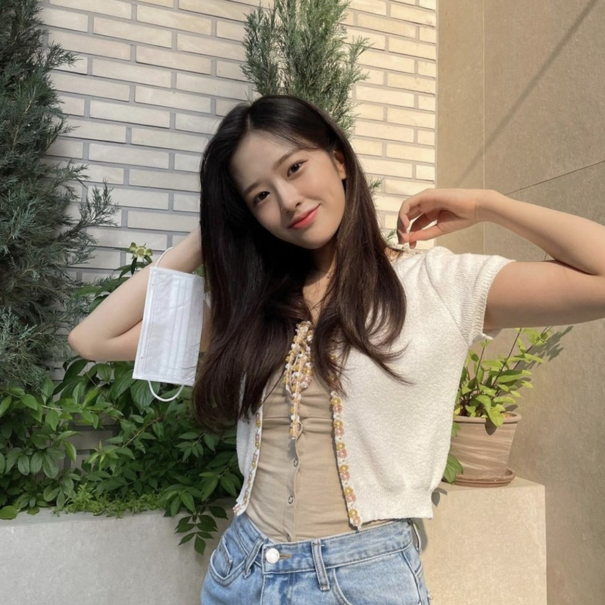 Latest photo of An Yujin (IVE)
