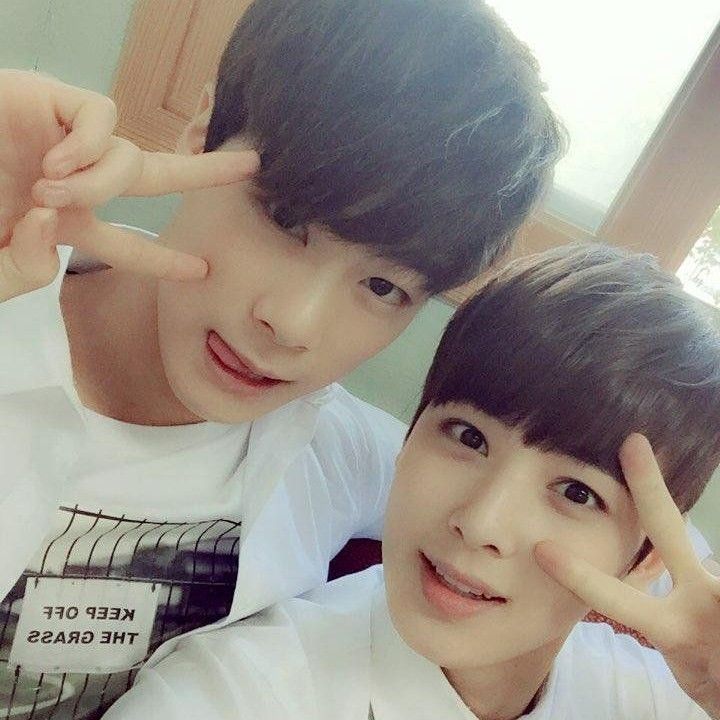 Latest photo of Eunwoo (ASTRO)