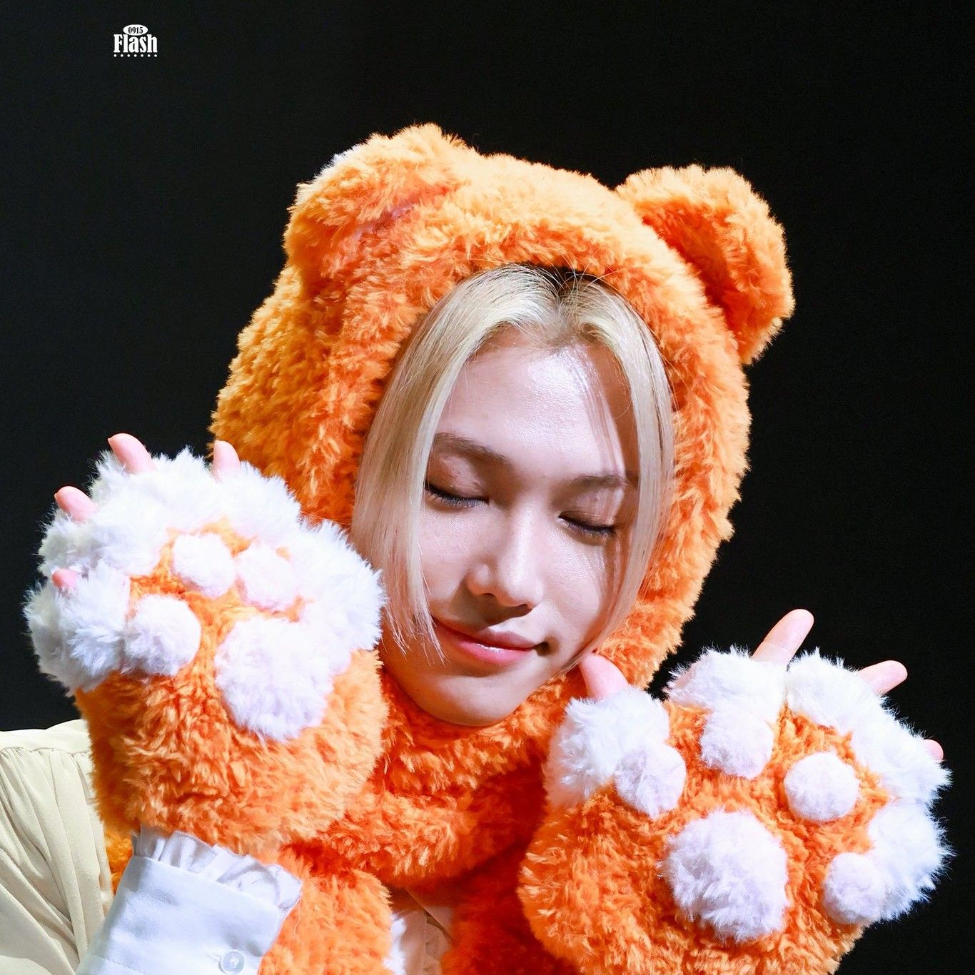 Latest photo of Felix (Stray Kids)