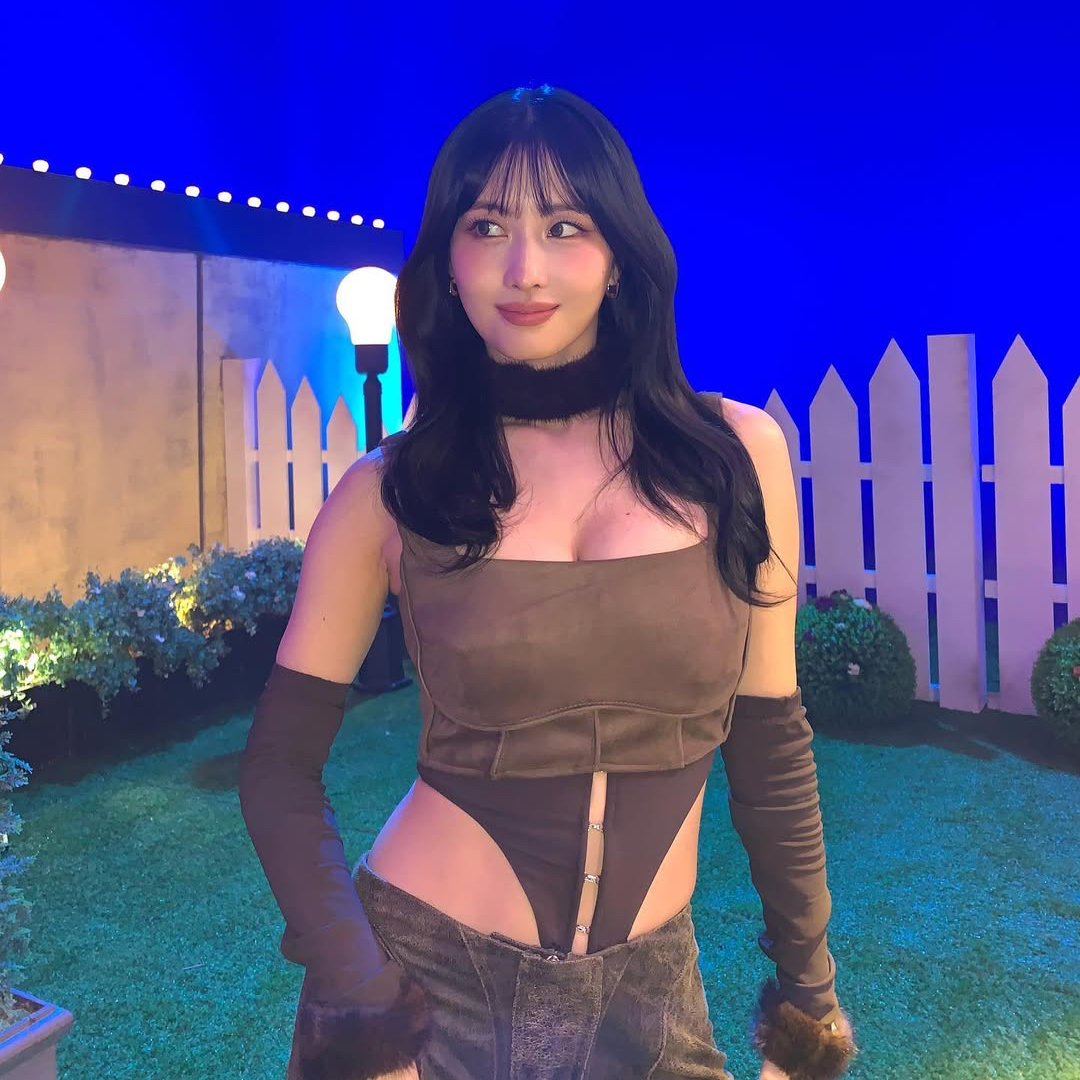 モモ (TWICE)の最近の活動写真