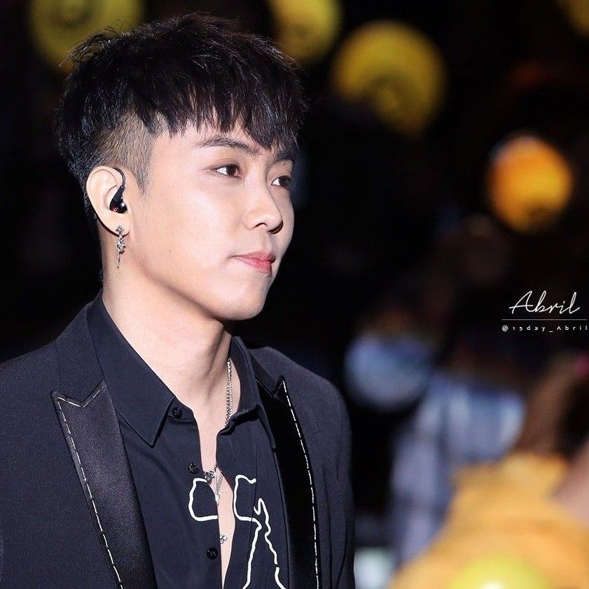 Latest photo of Eun Jiwon (SECHSKIES)