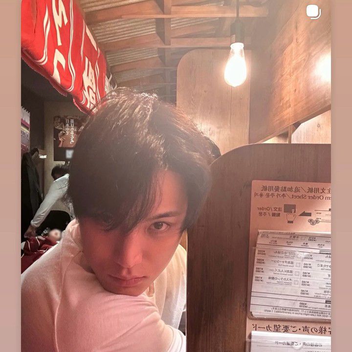 A moment captured by SEVENTEEN's fan