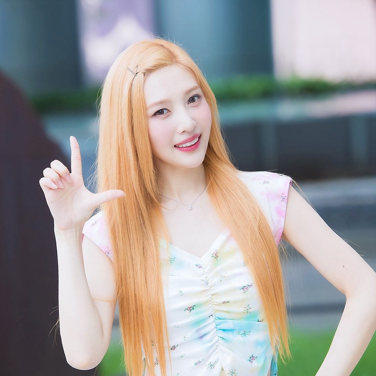 Behind-the-scenes cut of Joy (Red Velvet)