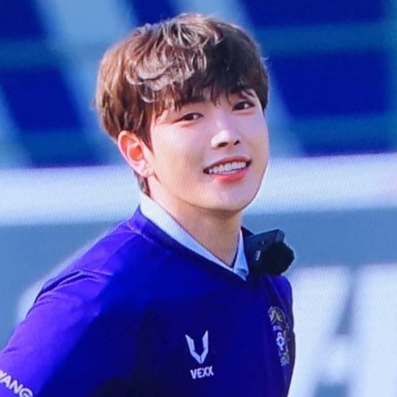 Recent activity shot of Hongjoong (ATEEZ)