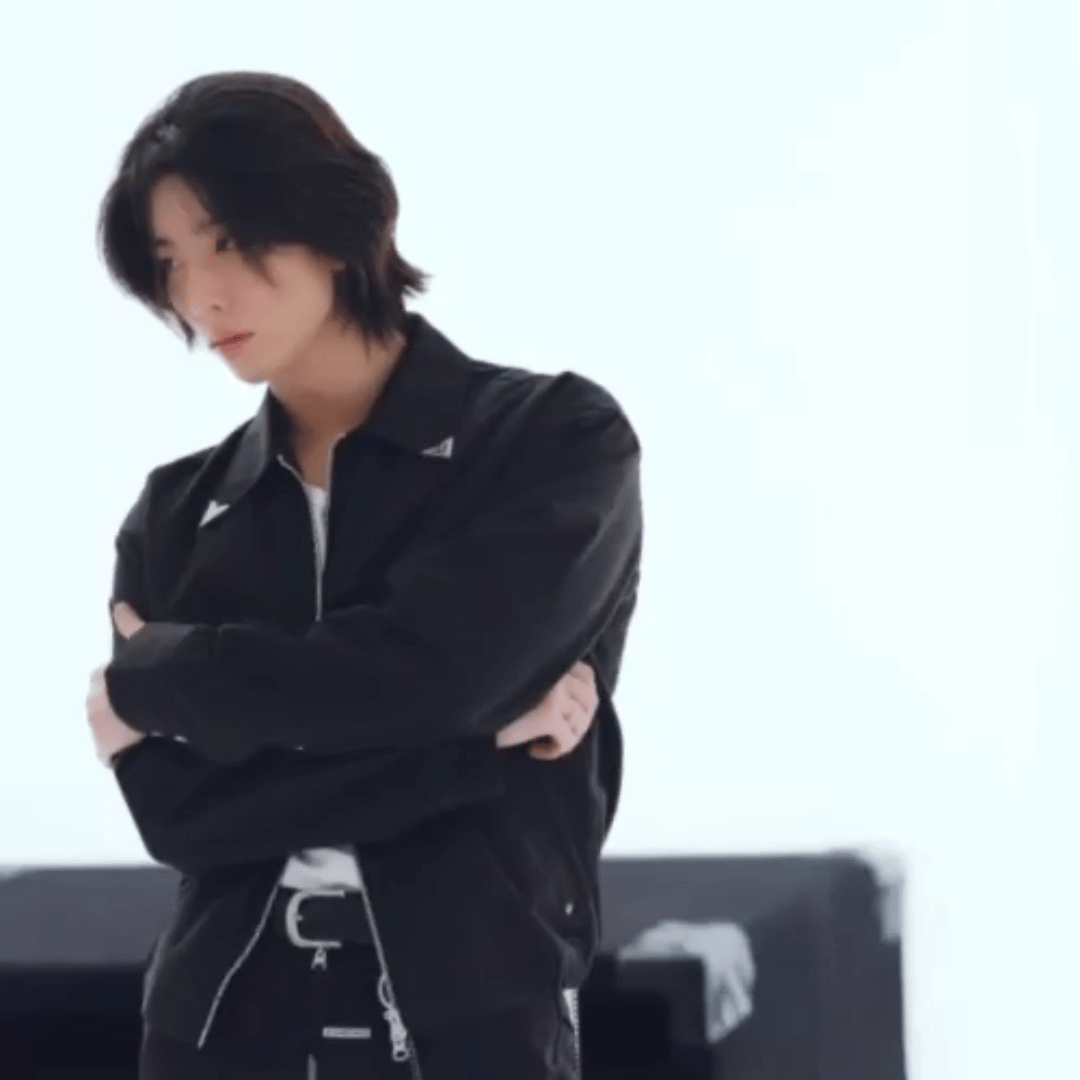 Recent activity shot of Hwiyoung (SF9)