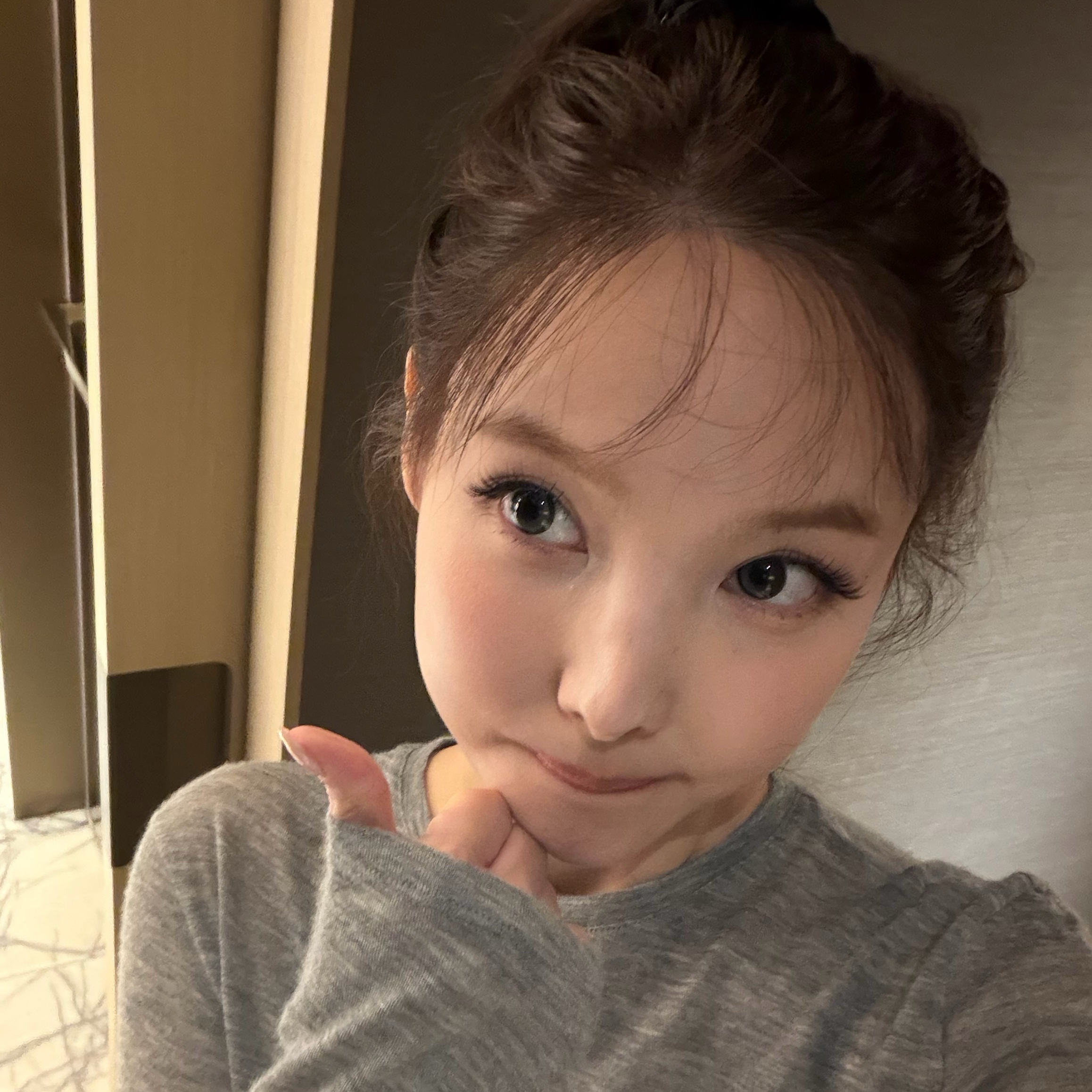 Latest photo of Nayeon (TWICE)